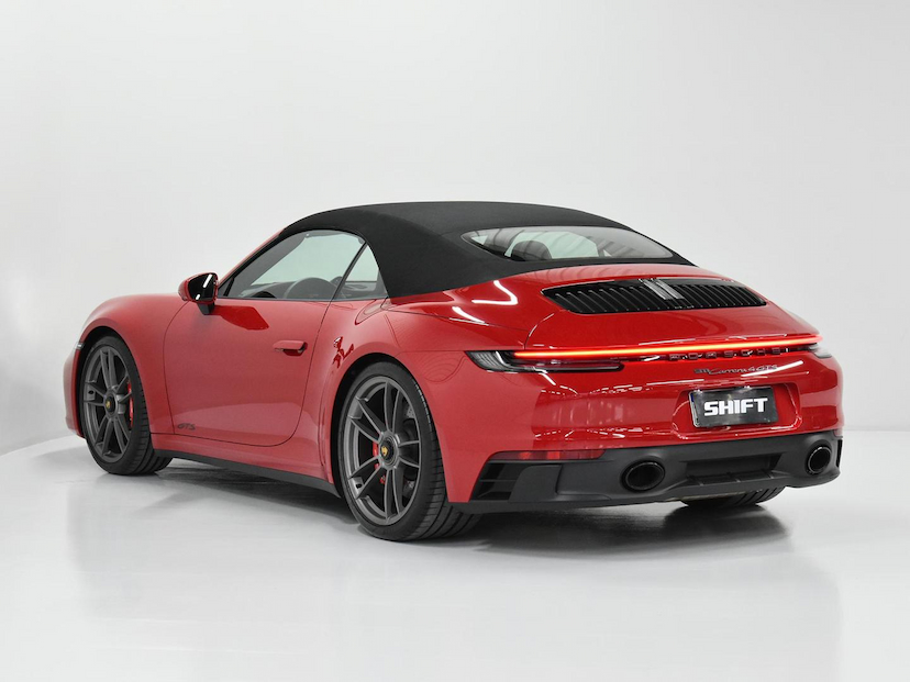 Foto do veículo PORSCHE 911  CARRERA 4 GTS CABRI. 3.0 24V (992) 2023 1.150 KM 1.240.000,00