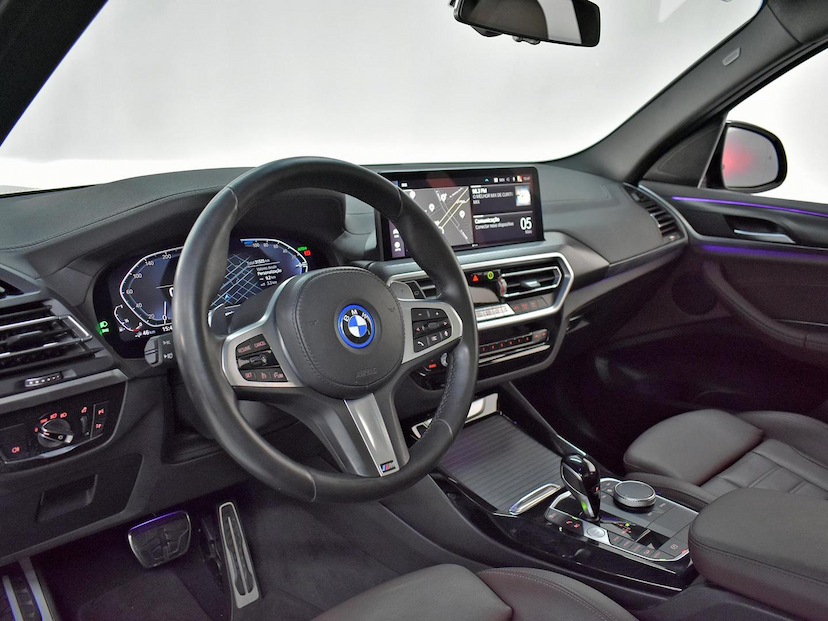 Foto do veículo BMW X3  XDRIVE 30E M SPORT TURBO AUT. (HÍB.) 2022 31.655 KM 355.000,00