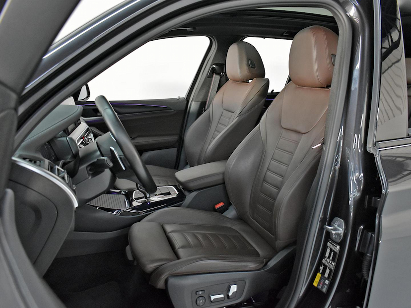 Foto do veículo BMW X3  XDRIVE 30E M SPORT TURBO AUT. (HÍB.) 2022 31.655 KM 355.000,00