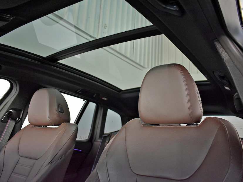 Foto do veículo BMW X3  XDRIVE 30E M SPORT TURBO AUT. (HÍB.) 2022 31.655 KM 355.000,00