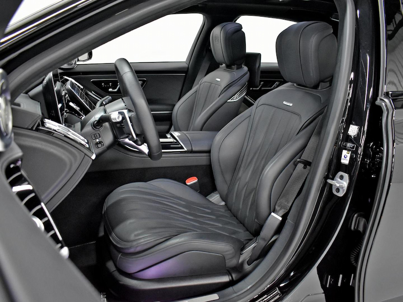 Foto do veículo MERCEDES-BENZ S 63 AMG S-63 AMG S E PERFORMANCE AUT. (HÍBRIDO) 2024 2.610 KM 2.350.000,00
