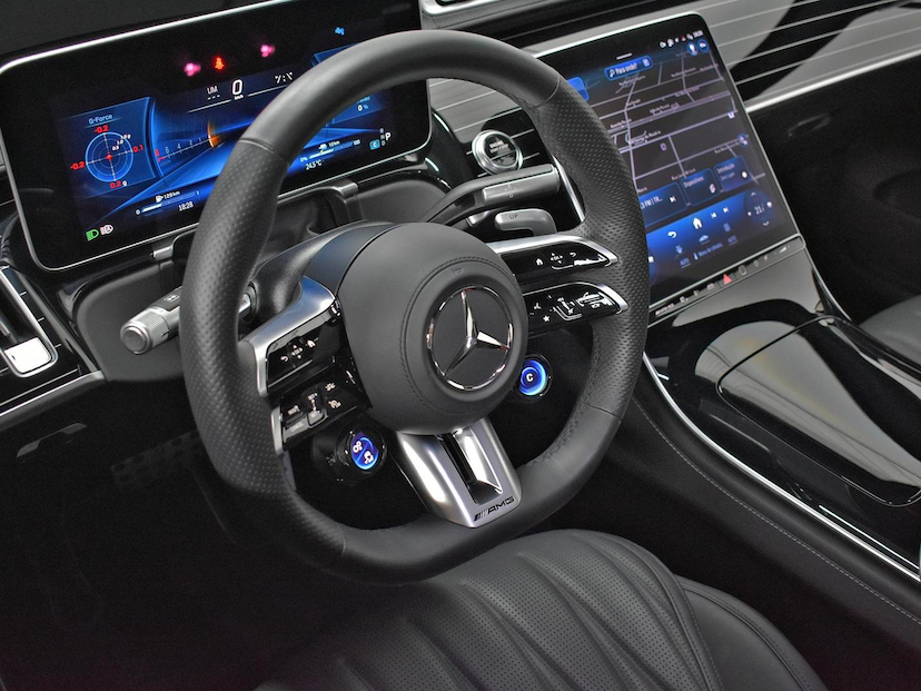 Foto do veículo MERCEDES-BENZ S 63 AMG S-63 AMG S E PERFORMANCE AUT. (HÍBRIDO) 2024 2.610 KM 2.350.000,00