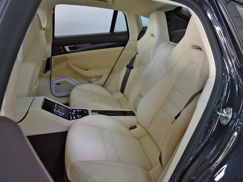 Foto do veículo PORSCHE PANAMERA  4S 2.9 560CV (HÍBRIDO) 2023 15.635 KM 730.000,00