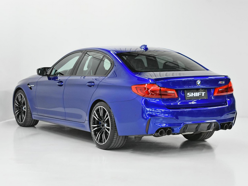 Foto do veículo BMW M5  4.4 V8 TWIN POWER M XDRIVE STEPTRONIC 2019 43.685 KM 480.000,00