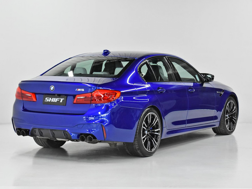 Foto do veículo BMW M5  4.4 V8 TWIN POWER M XDRIVE STEPTRONIC 2019 43.685 KM 480.000,00