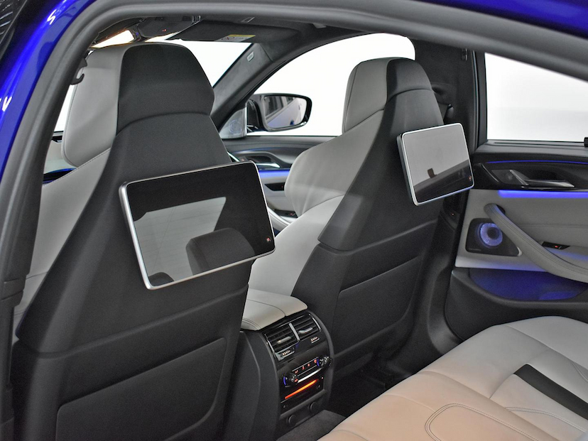 Foto do veículo BMW M5  4.4 V8 TWIN POWER M XDRIVE STEPTRONIC 2019 43.685 KM 480.000,00