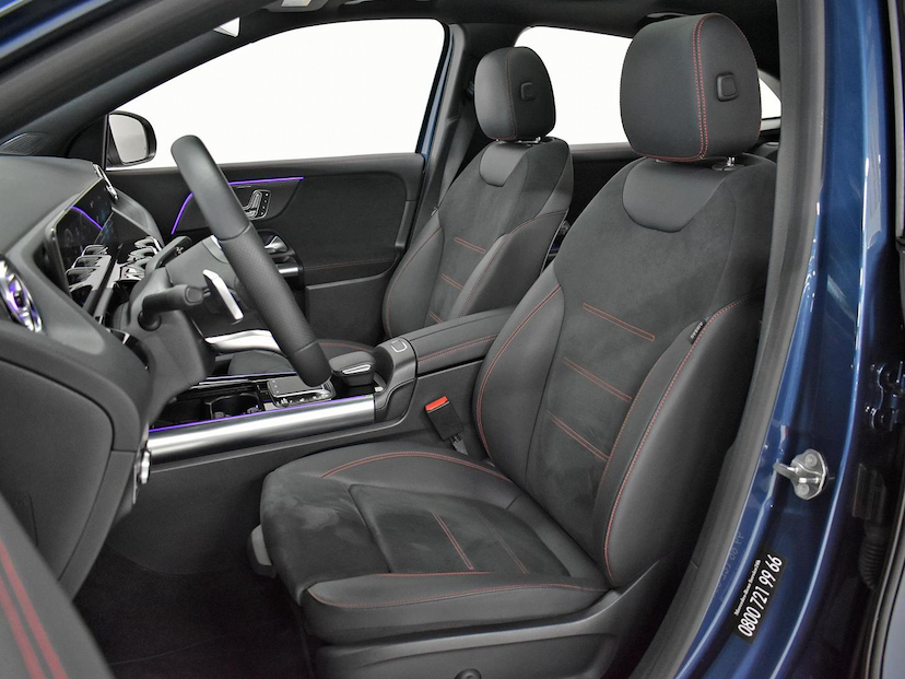 Foto do veículo MERCEDES-BENZ GLA 200  LINE 1.3 16V TB AUT. 2023 15.400 KM 290.000,00
