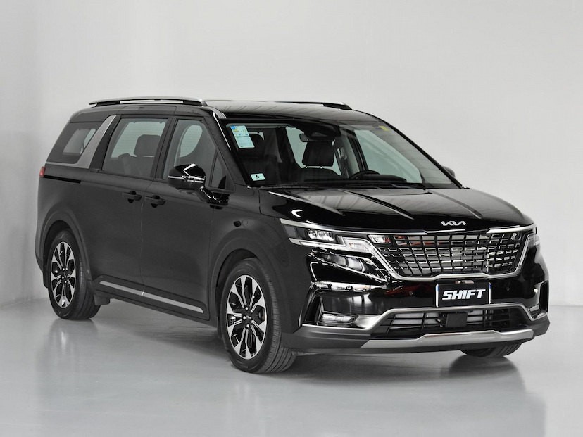 Foto do veículo KIA CARNIVAL  EX 3.5 V6 24V 276CV AUT 2022 40.880 KM 420.000,00