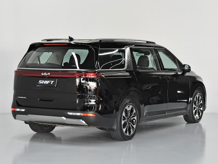Foto do veículo KIA CARNIVAL  EX 3.5 V6 24V 276CV AUT 2022 40.880 KM 420.000,00