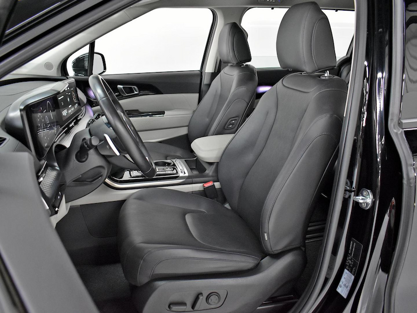 Foto do veículo KIA CARNIVAL  EX 3.5 V6 24V 276CV AUT 2022 40.880 KM 420.000,00
