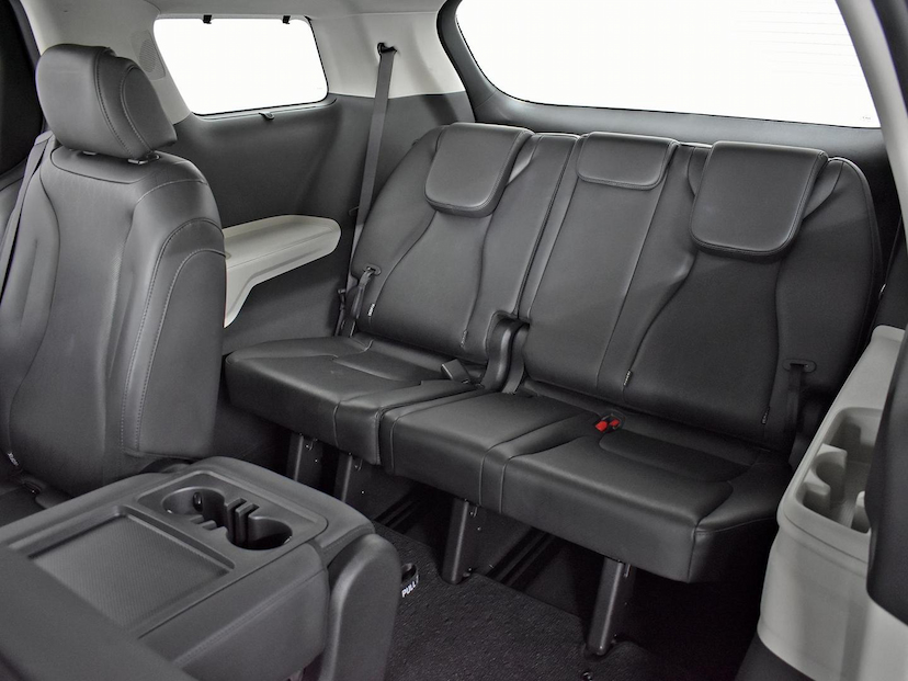 Foto do veículo KIA CARNIVAL  EX 3.5 V6 24V 276CV AUT 2022 40.880 KM 420.000,00