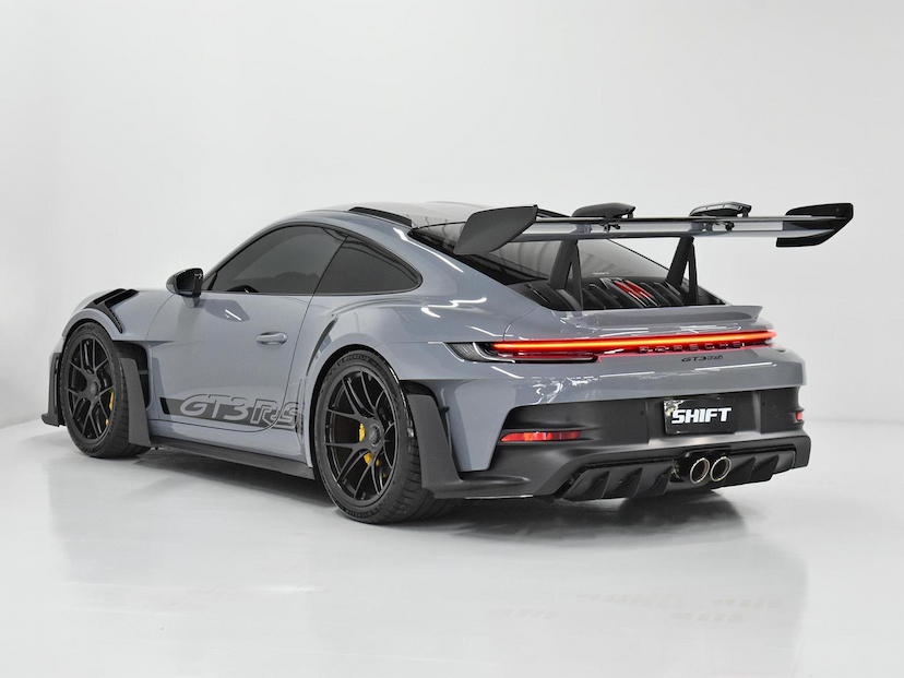 Foto do veículo PORSCHE 911  GT3 RS 2024 2.040 KM 3.750.000,00