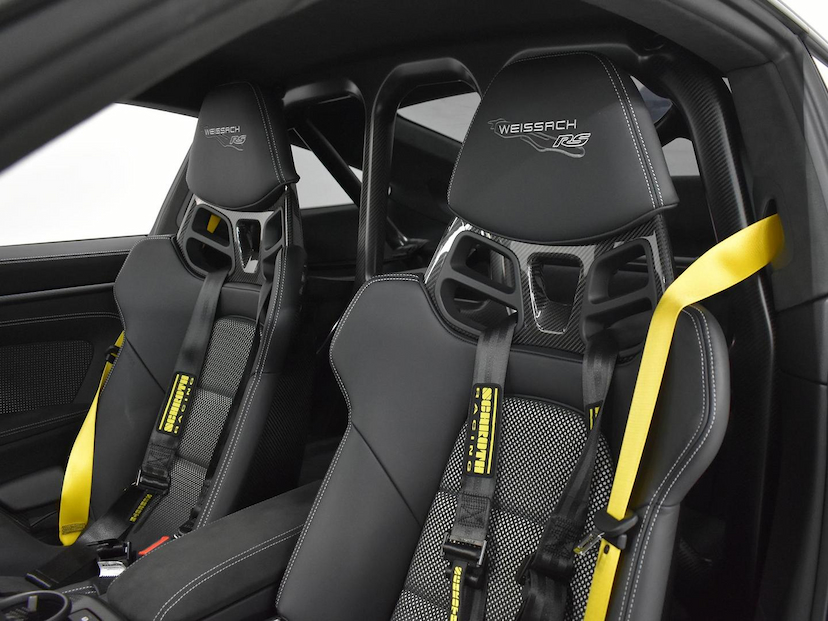 Foto do veículo PORSCHE 911  GT3 RS 2024 2.040 KM 3.750.000,00