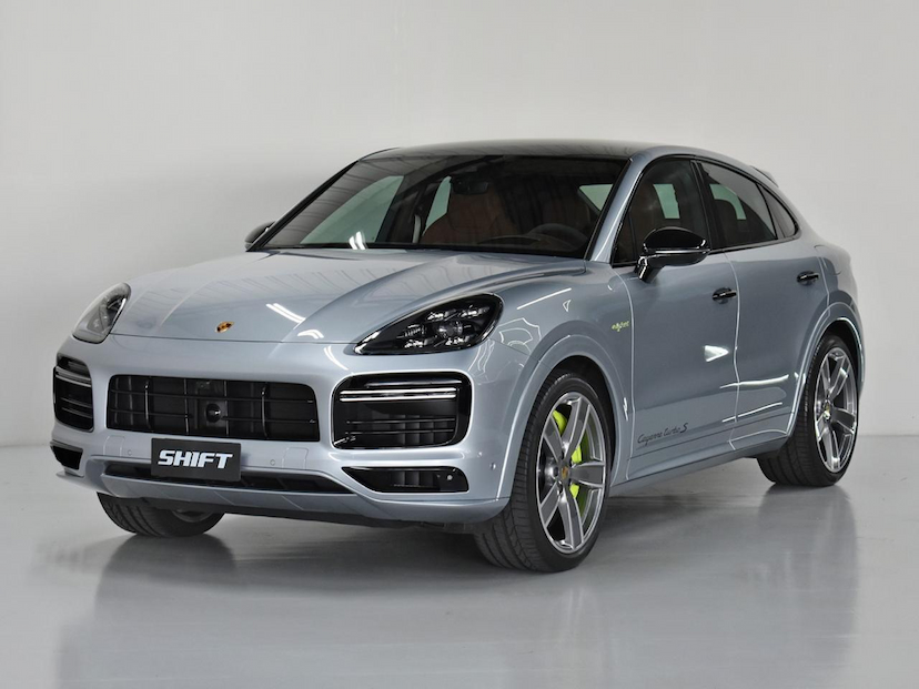 Foto do veículo PORSCHE CAYENNE  COUPE TURBO S E-HYBRID 4.0 2023 15.800 KM 970.000,00