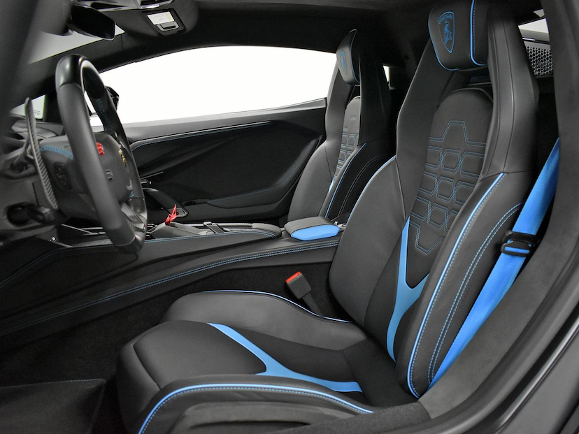 Foto do veículo LAMBORGHINI REVUELTO  COUPE LP 1015-4 (HIB) 2024 1.730 KM 6.950.000,00