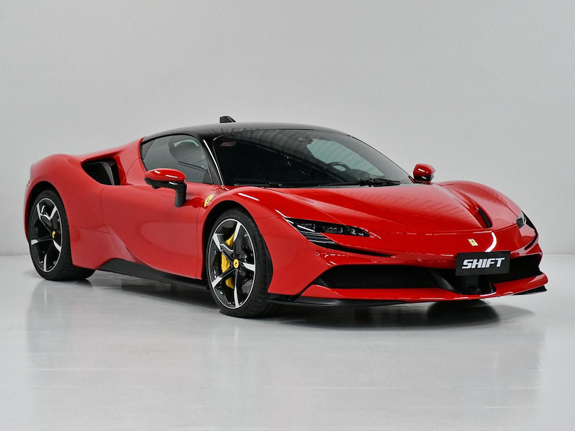 Foto do veículo FERRARI SF90  STRADALE 2022 1.495 KM 4.400.000,00