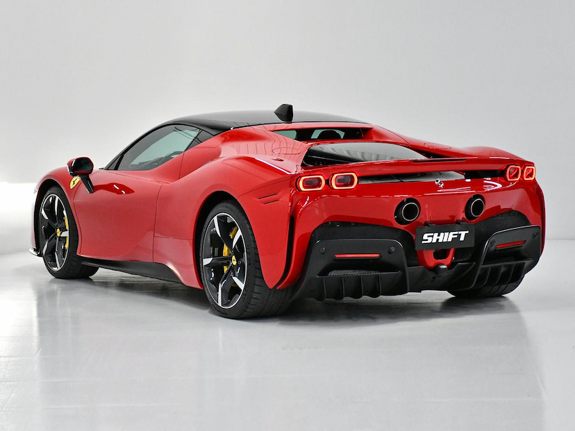 Foto do veículo FERRARI SF90  STRADALE 2022 1.495 KM 4.400.000,00