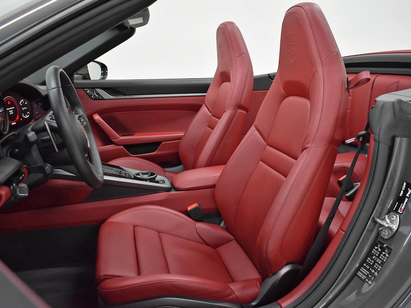 Foto do veículo PORSCHE 911  CARRERA S CABRIOLET 3.0 2021 17.870 KM 950.000,00