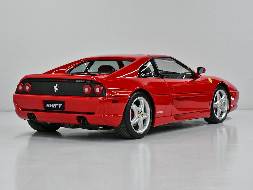 Foto do veículo FERRARI F355  F-1 GTS 3.5 2P 1999 28.570 KM 2.100.000,00