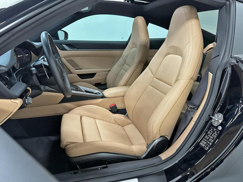 Foto do veículo PORSCHE 911  CARRERA 3.0 PDK 2020 10.525 KM 715.000,00