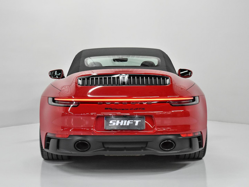 Foto do veículo PORSCHE 911  CARRERA 4 GTS CABRI. 3.0 24V (992) 2023 2.060 KM 1.190.000,00