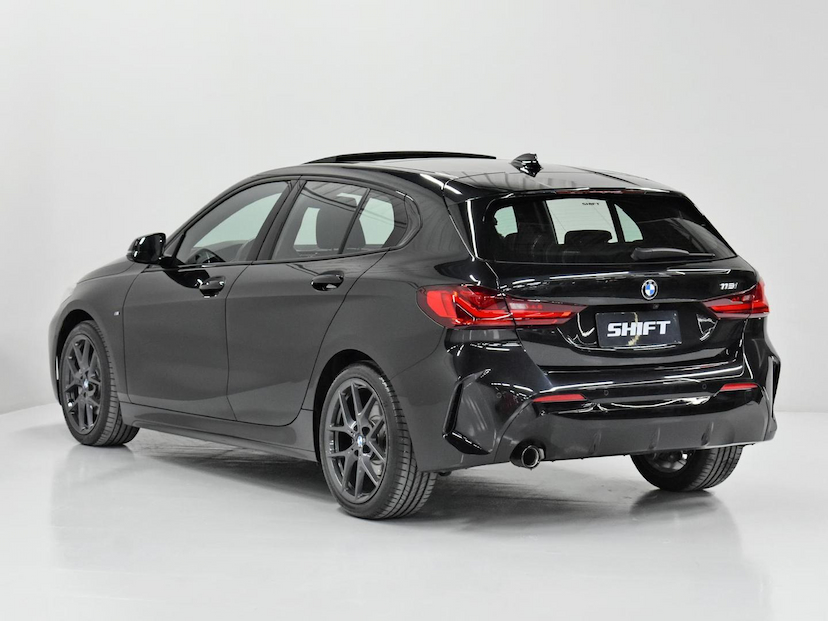 Foto do veículo BMW 118I  M SPORT 1.5 TB 12V AUT. 5P 2024 11.035 KM 265.000,00