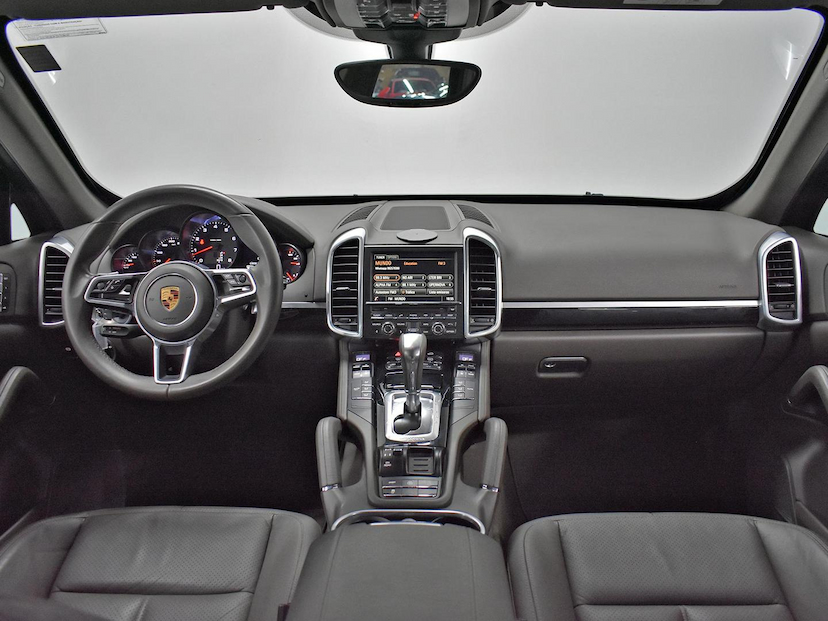 Foto do veículo PORSCHE CAYENNE  V6 3.6 4X4 300CV 2016 72.020 KM 190.000,00