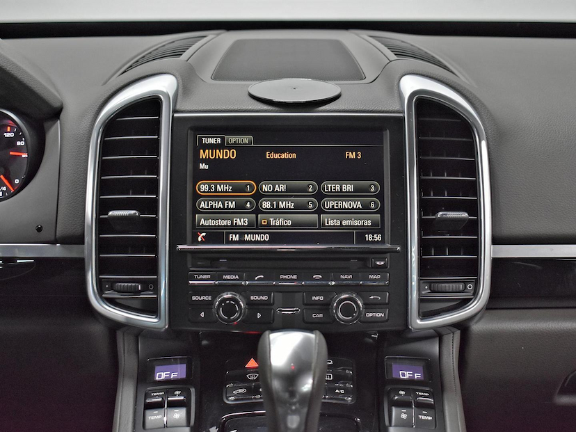 Foto do veículo PORSCHE CAYENNE  V6 3.6 4X4 300CV 2016 72.020 KM 190.000,00