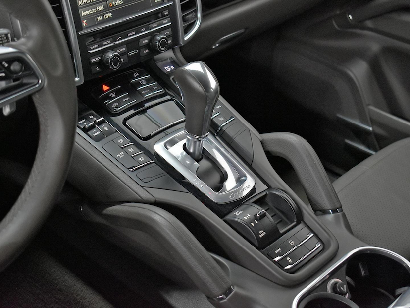 Foto do veículo PORSCHE CAYENNE  V6 3.6 4X4 300CV 2016 72.020 KM 190.000,00