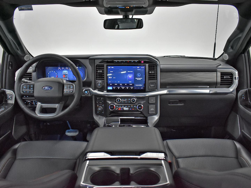 Foto do veículo FORD F-150  LARIAT 2024 2.930 KM 510.000,00