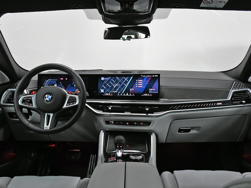 Foto do veículo BMW X6  M COMPETITION 2025 2.915 KM 1.190.000,00