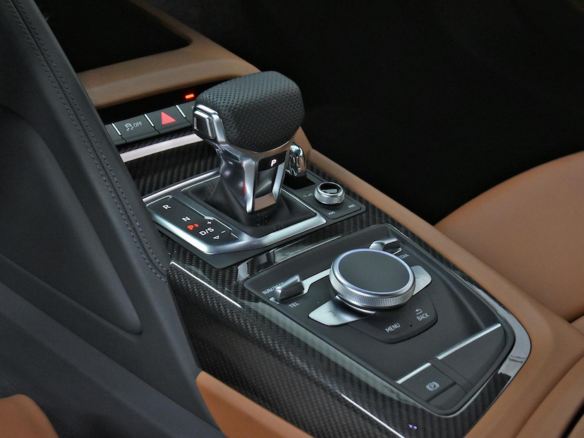 Foto do veículo AUDI R8  COUPÉ V10 5.2 FSI PERFORMANCE 2021 4.115 KM 1.740.000,00