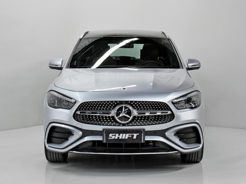 Foto do veículo MERCEDES-BENZ GLA 200  LINE 1.3 16V TB AUT. 2025 12.080 KM 325.000,00