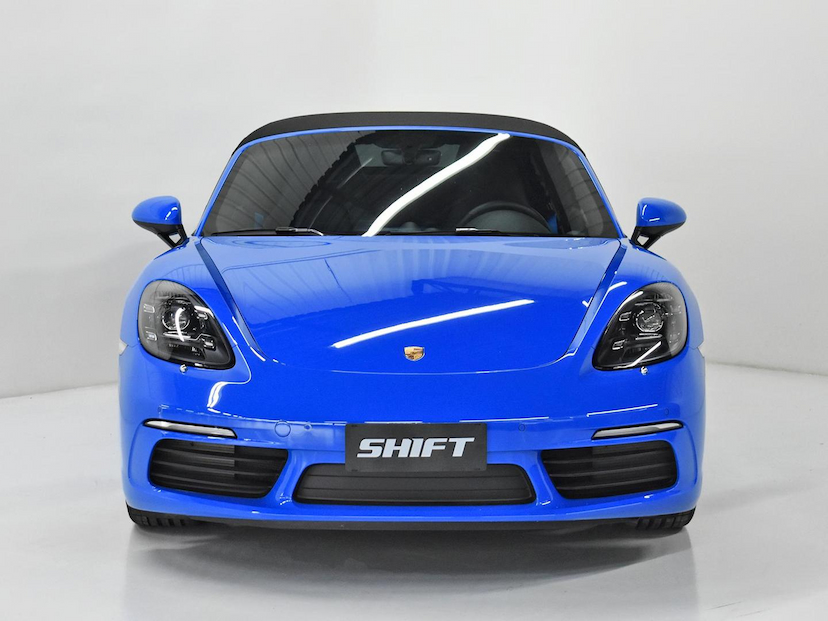 Foto do veículo PORSCHE 718  BOXSTER 2.0 300CV 2024 3.750 KM 580.000,00