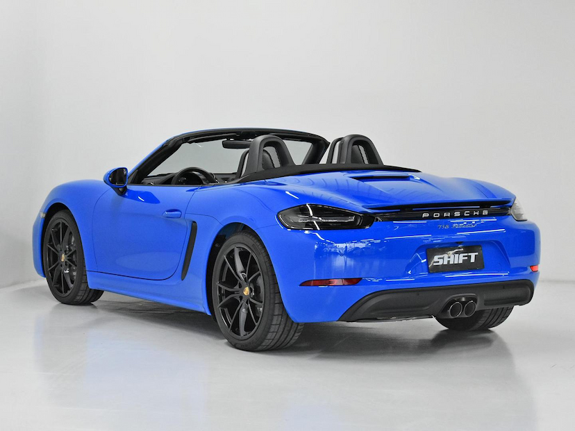 Foto do veículo PORSCHE 718  BOXSTER 2.0 300CV 2024 3.750 KM 580.000,00