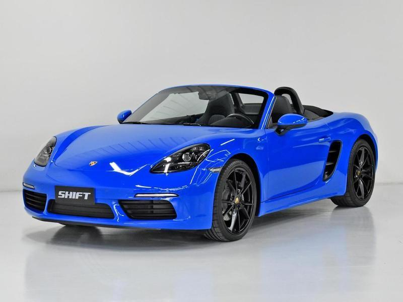 Foto do veículo PORSCHE 718  BOXSTER 2.0 300CV 2024 3.750 KM 580.000,00