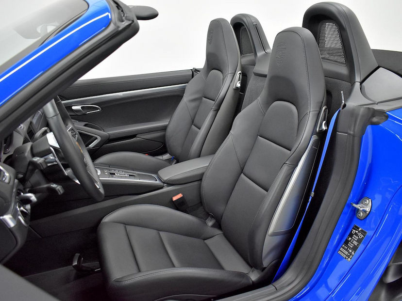 Foto do veículo PORSCHE 718  BOXSTER 2.0 300CV 2024 3.750 KM 580.000,00