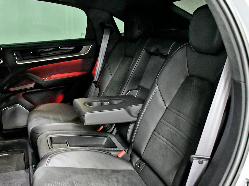Foto do veículo PORSCHE CAYENNE  TURBO GT 4.0 V8 2024 1.265 KM 1.400.000,00