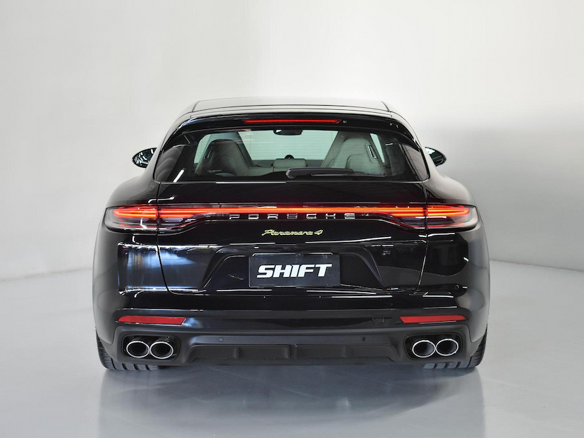 Foto do veículo PORSCHE PANAMERA  4 E-HYBRID SPORT TURISMO 2023 10.630 KM 695.000,00