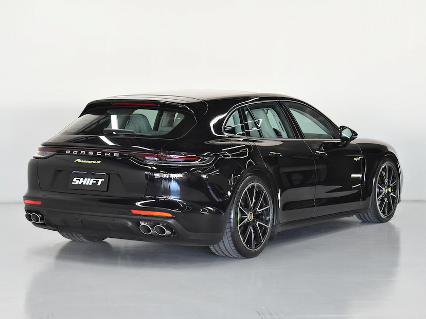 Foto do veículo PORSCHE PANAMERA  4 E-HYBRID SPORT TURISMO 2023 10.630 KM 695.000,00