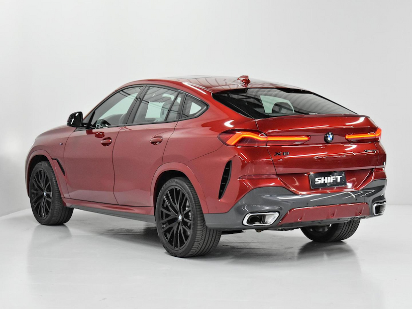 Foto do veículo BMW X6  XDRIVE 40I M SPORT 3.0 BI-TURBO 2023 21.105 KM 595.000,00