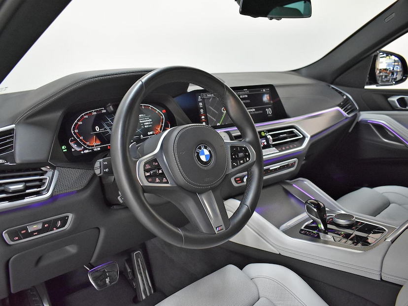 Foto do veículo BMW X6  XDRIVE 40I M SPORT 3.0 BI-TURBO 2023 21.105 KM 595.000,00