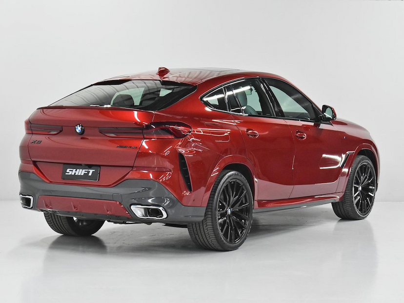 Foto do veículo BMW X6  XDRIVE 40I M SPORT 3.0 BI-TURBO 2023 21.105 KM 595.000,00