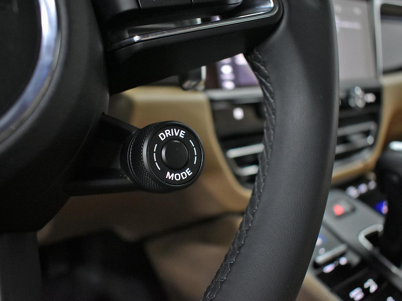 Foto do veículo PORSCHE MACAN  2.0 TURBO 2024 5.205 KM 495.000,00