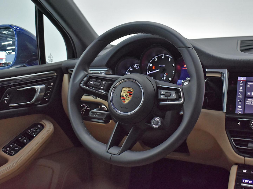 Foto do veículo PORSCHE MACAN  2.0 TURBO 2024 5.205 KM 495.000,00