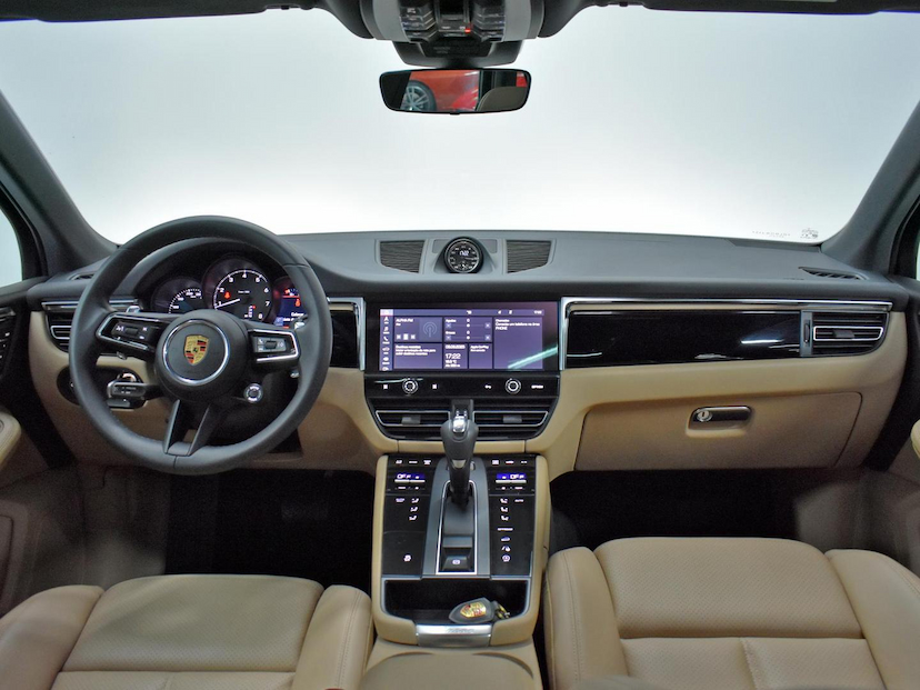Foto do veículo PORSCHE MACAN  2.0 TURBO 2024 5.205 KM 495.000,00