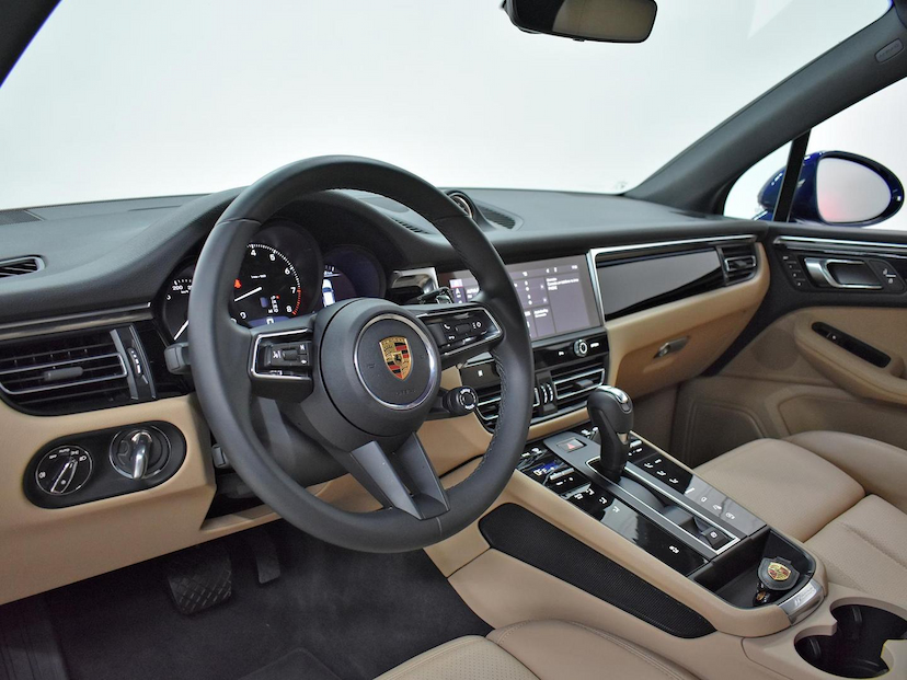 Foto do veículo PORSCHE MACAN  2.0 TURBO 2024 5.205 KM 495.000,00