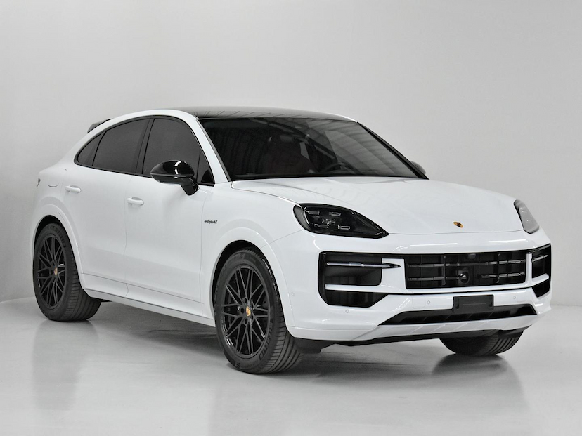 Foto do veículo PORSCHE CAYENNE  COUPE 3.0 V6 (HÍBRIDO) 2025 75 KM 990.000,00