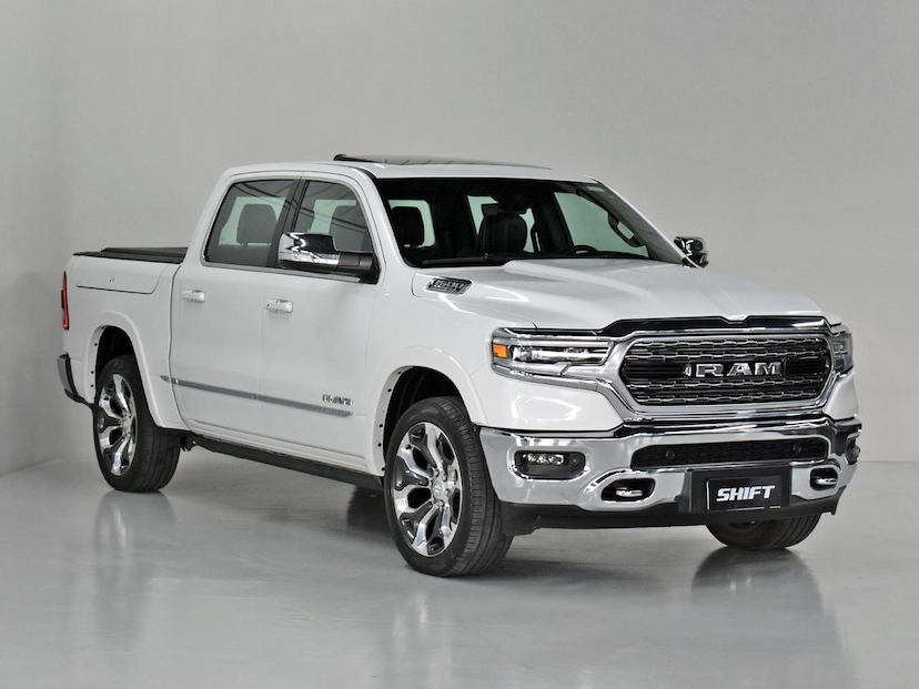 Foto do veículo RAM 1500  LIMITED 5.7 CD 4X4 AUT. 2024 19.150 KM 470.000,00