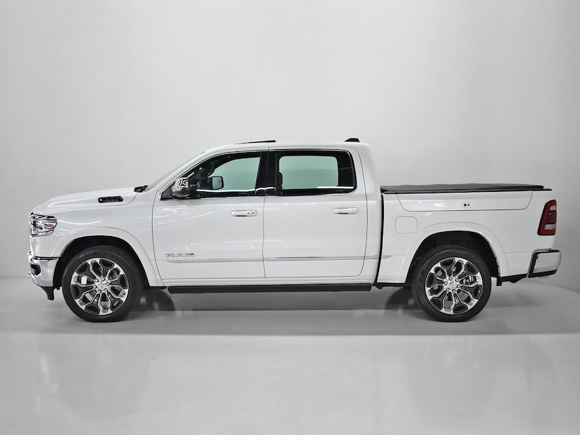 Foto do veículo RAM 1500  LIMITED 5.7 CD 4X4 AUT. 2024 19.150 KM 470.000,00